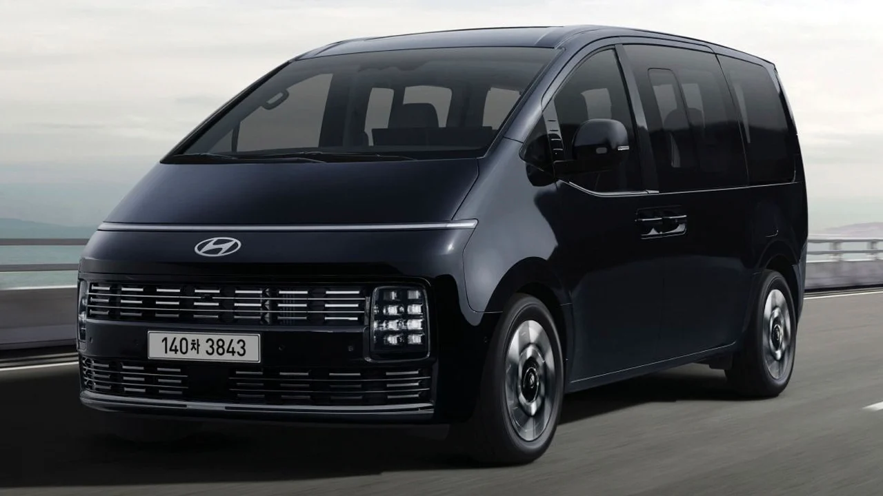 El Hyundai Staria 2026 se pone al día con cambios discretos pero estratégicos