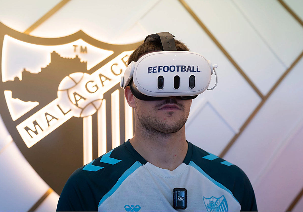 El Málaga convierte La Rosaleda en un escenario de realidad virtual