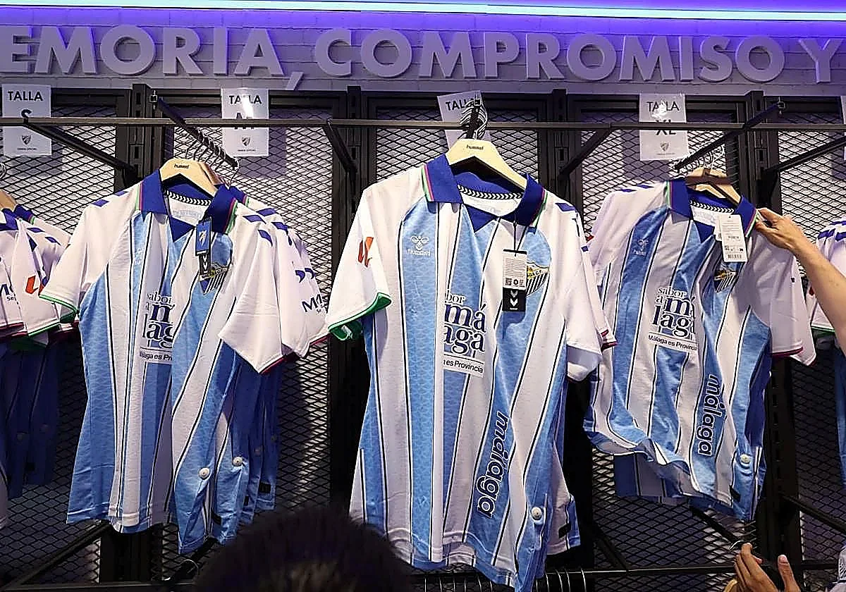 New Malaga CF shirt drops unexpectedly after social media leak