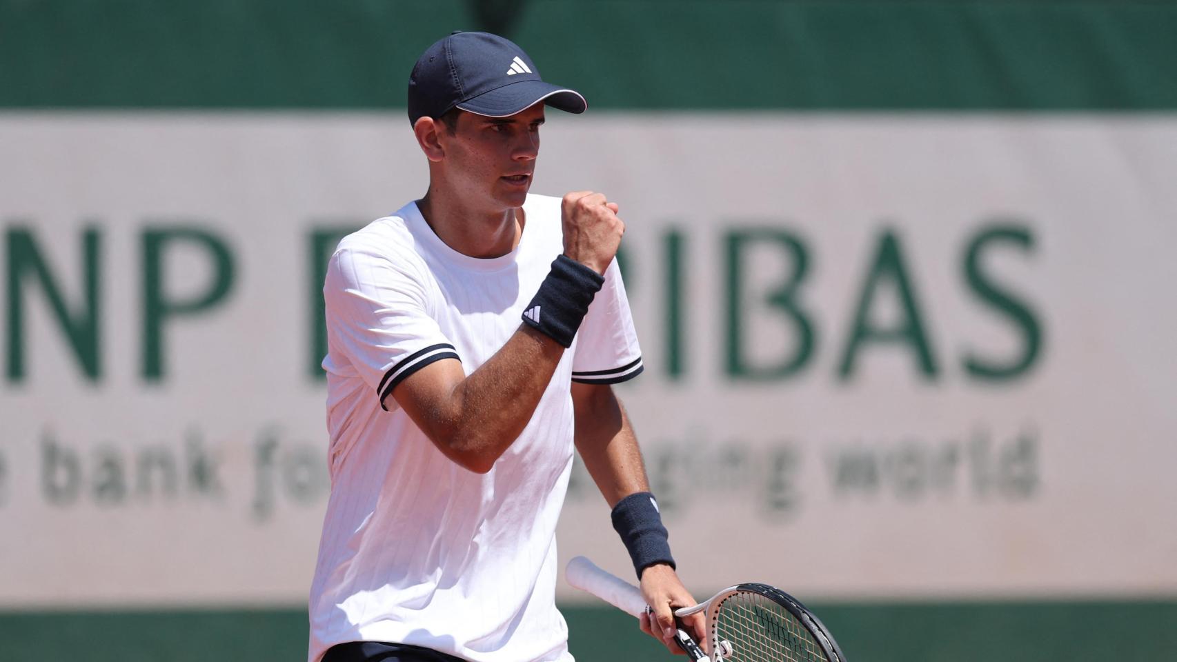 Rafa Jódar debuta a lo grande en Roland Garros y borra del mapa a un inofensivo Kovacevic