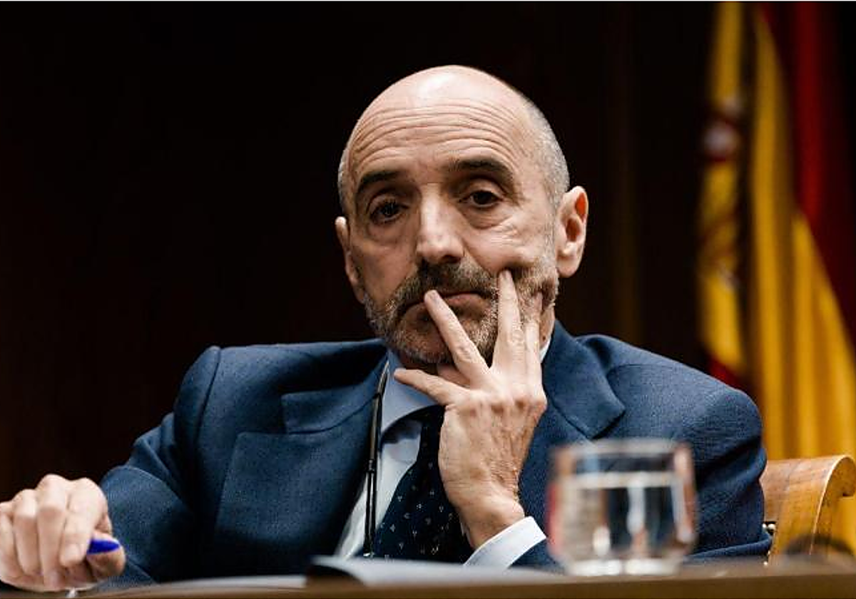 La Policía descubrió al testaferro de Zapatero 286.000 euros en una bolsa de golf, el baño y el radiador
