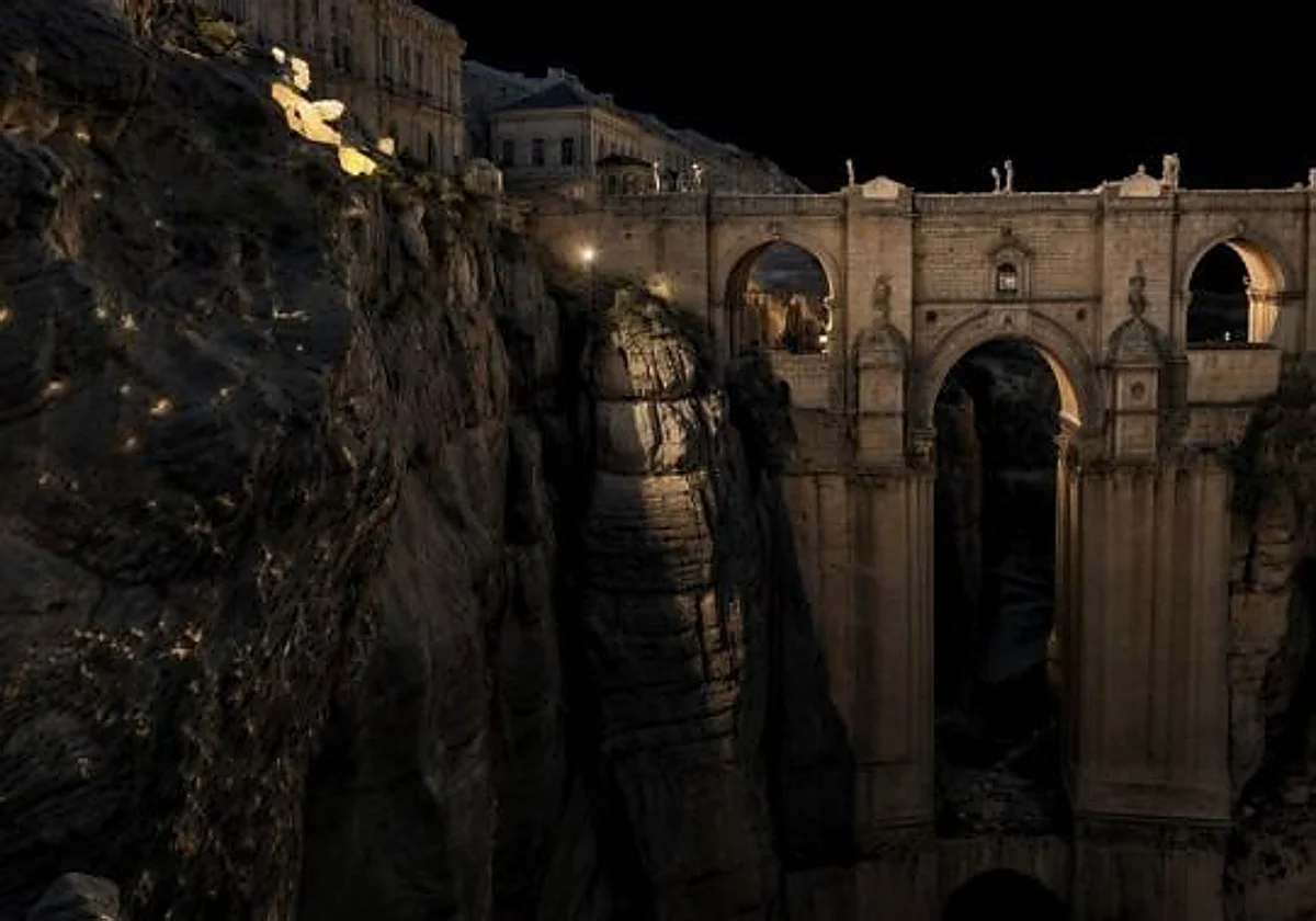 Ronda lights up: new lighting system for the historic Puente Nuevo goes out to tender