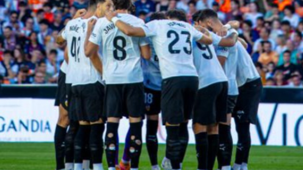 'Operación Valencia': club y entrenador deben consensuar la lista de la 'limpia' que ha empezado por los cedidos