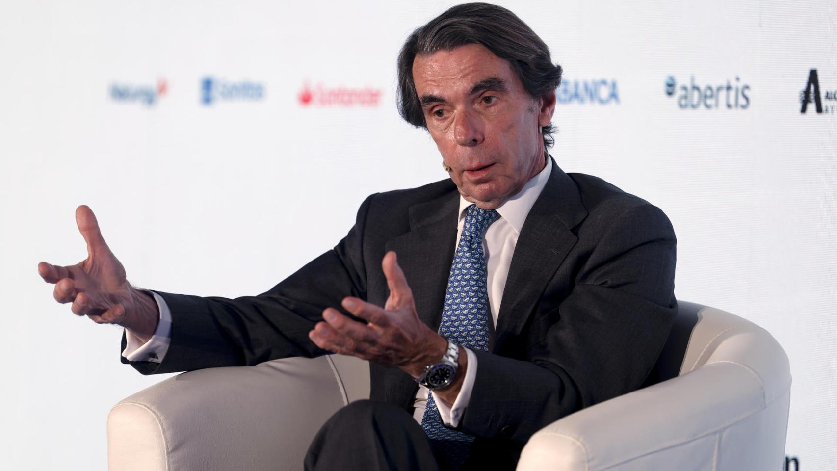 El vídeo de Aznar: "En esta situación insostenible, la frase 'el que pueda hacer que haga' cobra más sentido que nunca"