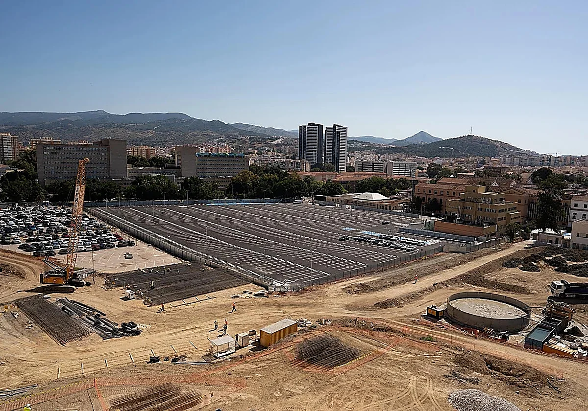 Malaga closes Hospital Civil car park on Wednesday as works on third hospital advance