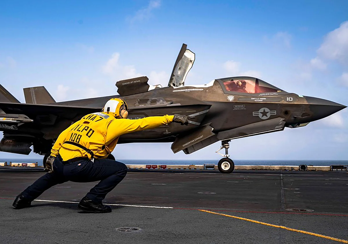 Trump retira de la OTAN la mitad de sus bombarderos, dos tercios de los cazas y todos los submarinos