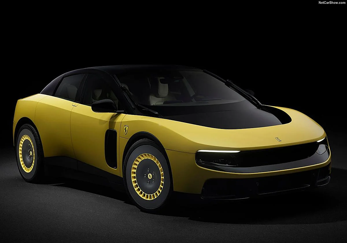 Ferrari cae un 6% en Bolsa tras presentar Luce, su primer coche eléctrico