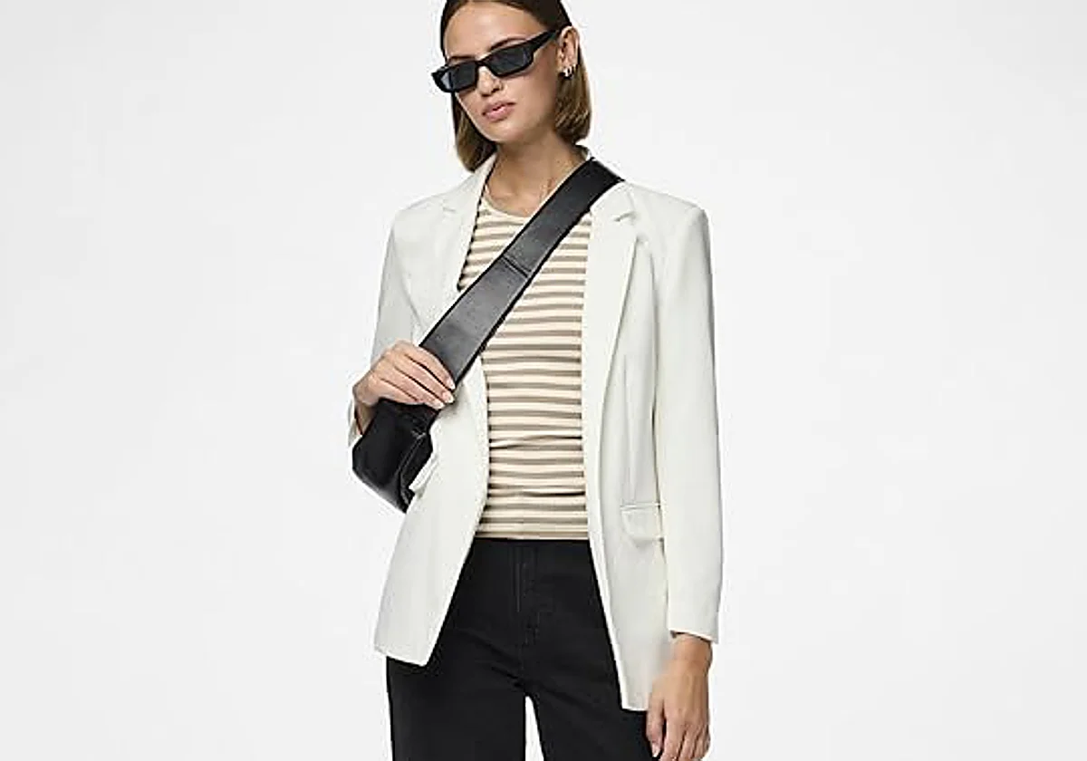 Los mejores blazers de mujer para entretiempo que combinan con todo