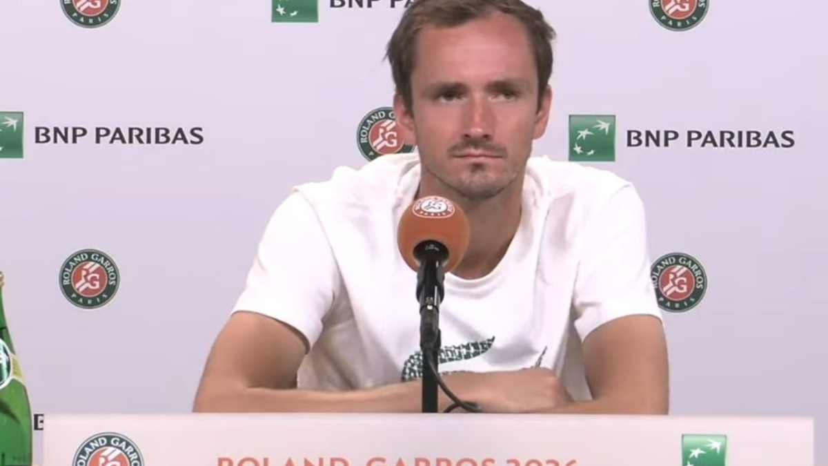 Medvedev justifica su ridículo en Roland Garros: "No me gusta levantarme temprano, rindo menos"