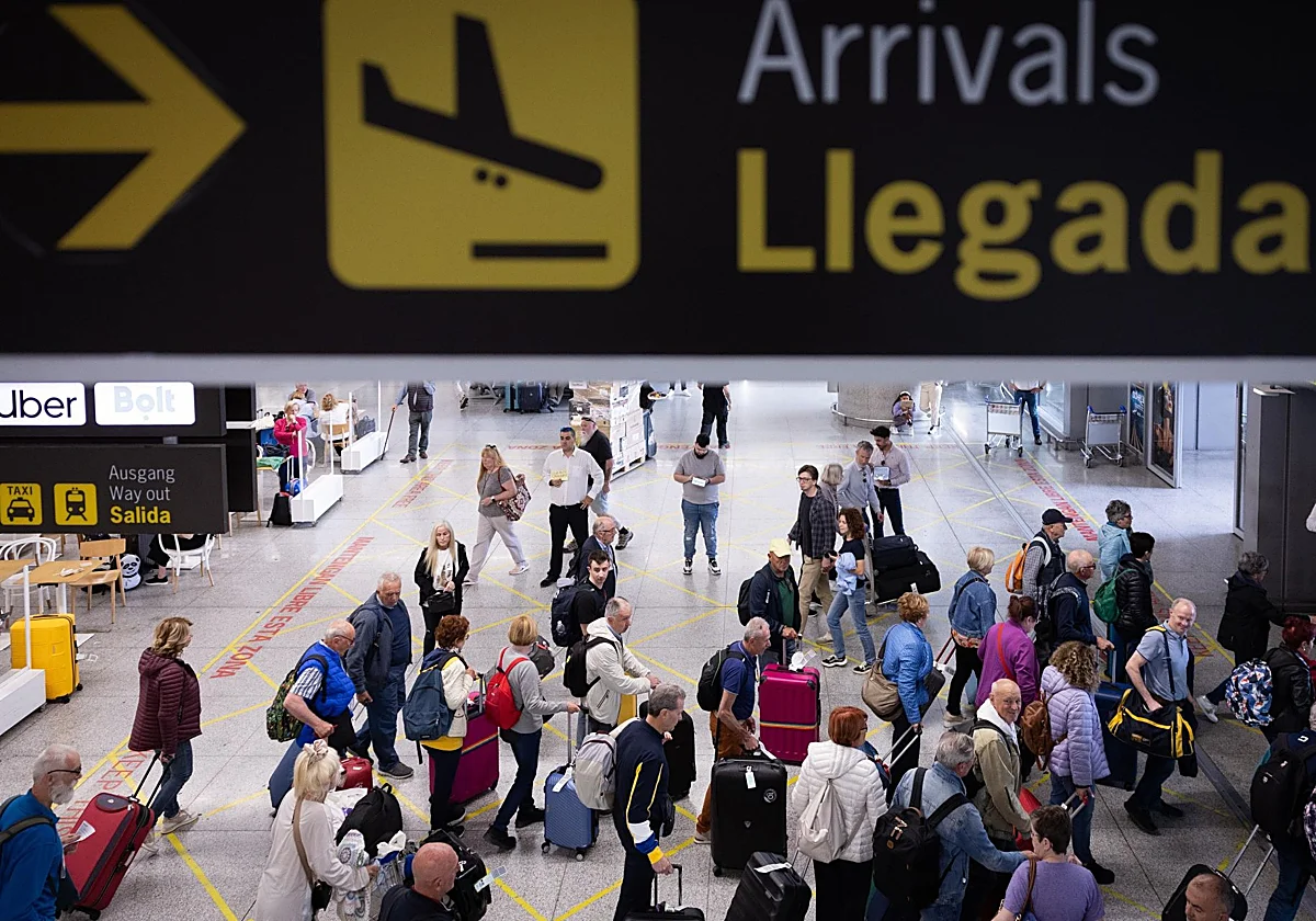 El Aeropuerto de Málaga registrará una media de 44 vuelos más al día esta Navidad