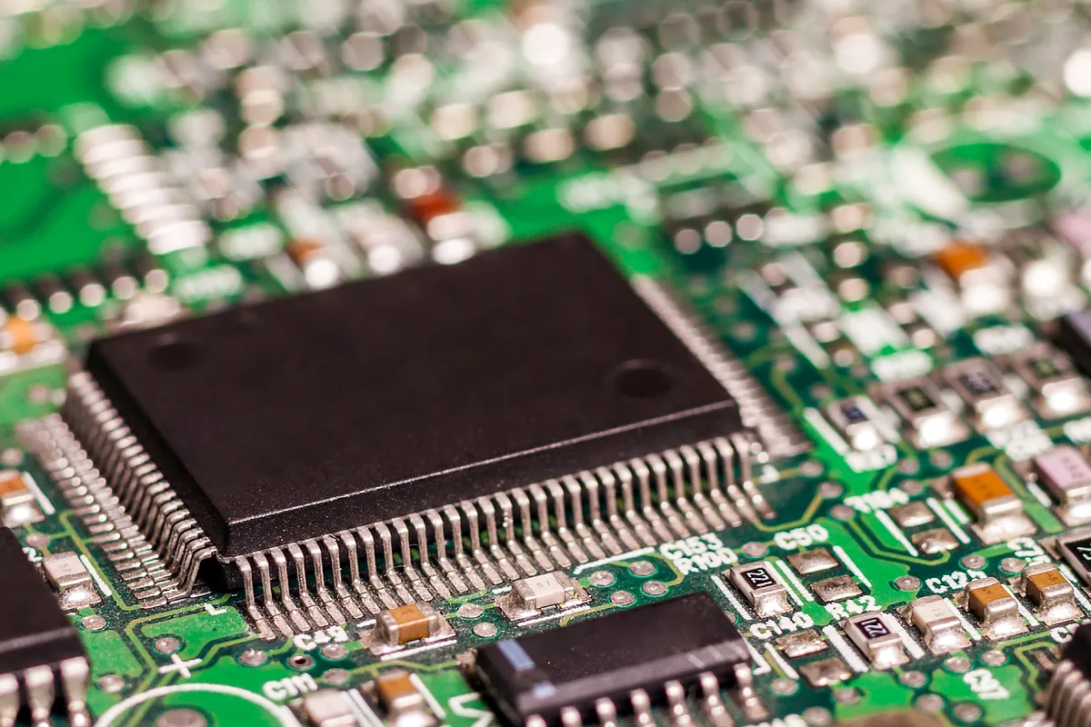 La india RRP Semiconductor se dispara un 6.000% en 2025