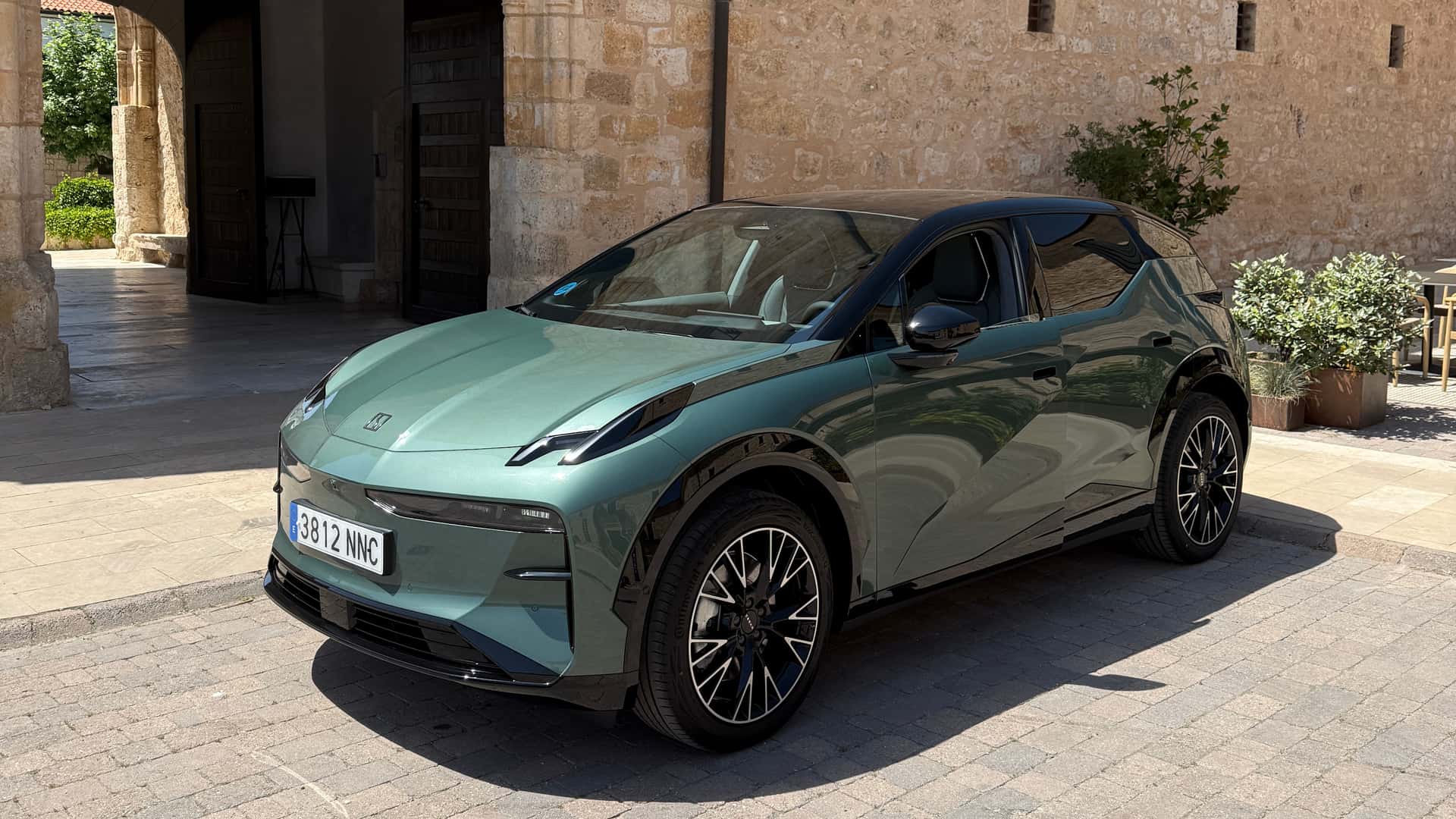 Zeekr llega a España con una potente oferta comercial enfocada al cliente premium