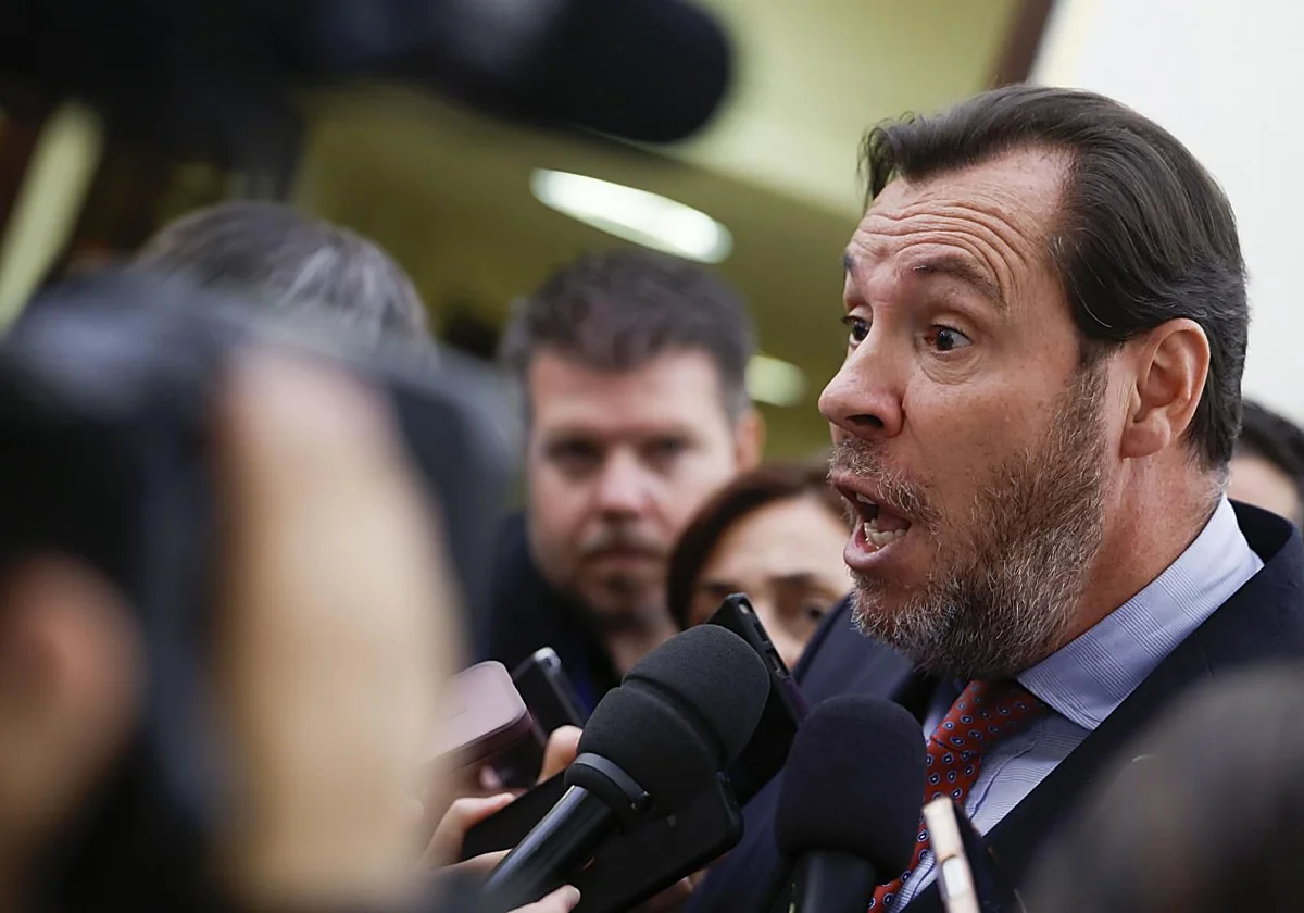 El Gobierno vuelve a la teoría de la conspiración «antidemocrática» tras el auto de Pedraz