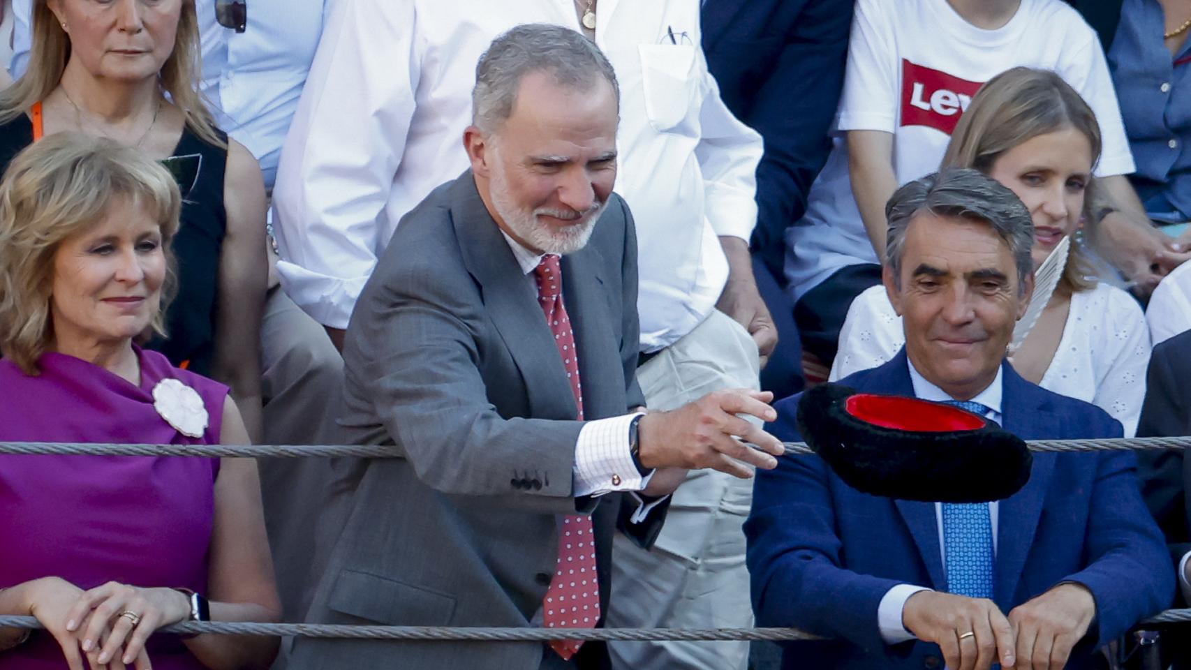 El regreso de Felipe VI a las Ventas en la Corrida de la Prensa: una gran ovación y el encuentro con la infanta Elena