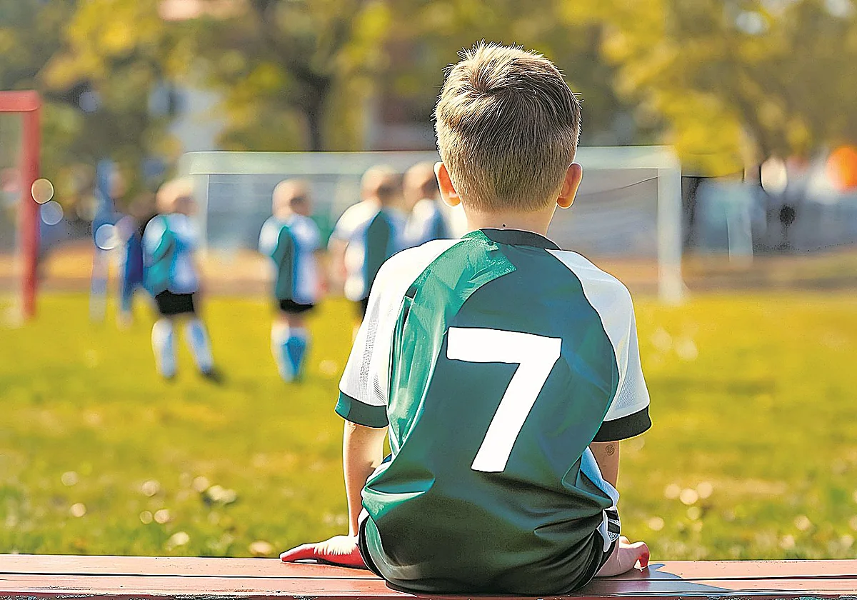 «¿Por qué mi hijo siempre está en el banquillo»: cómo abordar al entrenador del niño sin armar follón