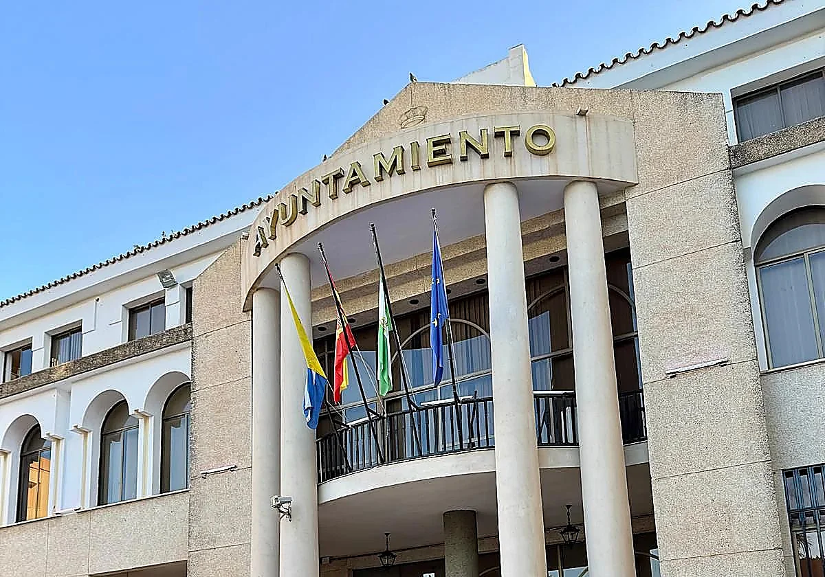Rincón de la Victoria dota con 8.000 euros los premios de sus certámenes literarios y de investigación
