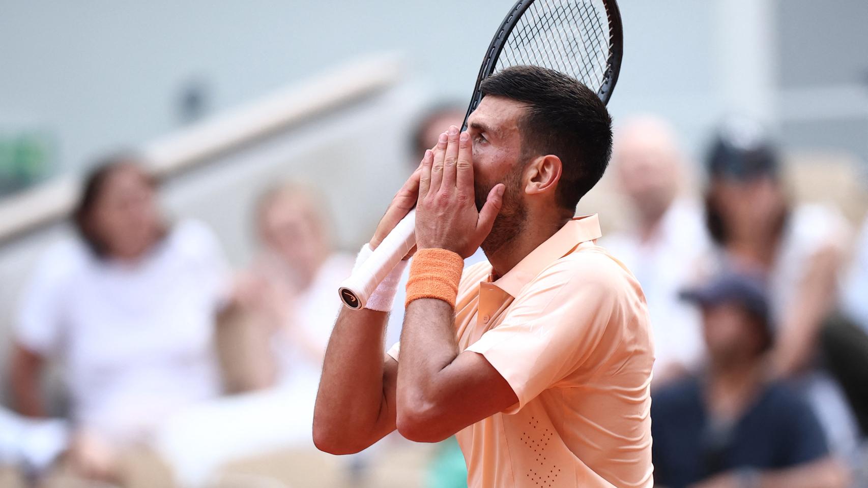 Djokovic protagoniza la última sorpresa de Roland Garros: cae eliminado en tercera ronda frente a Joao Fonseca