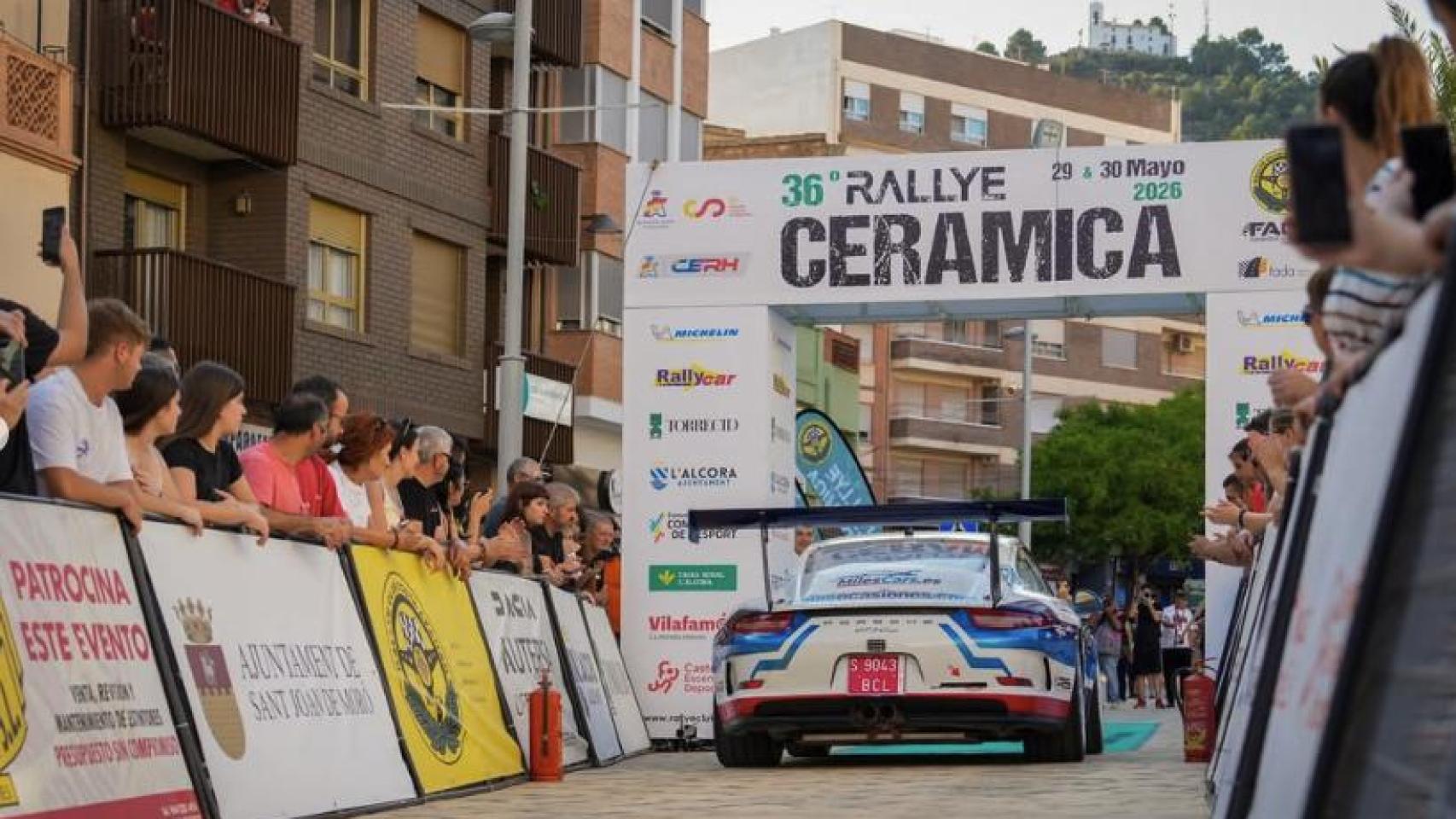 Muere el copiloto Samuel Ortiz en el Rallye de la Cerámica de Castellón: el piloto, su hermano Jordi, está muy grave