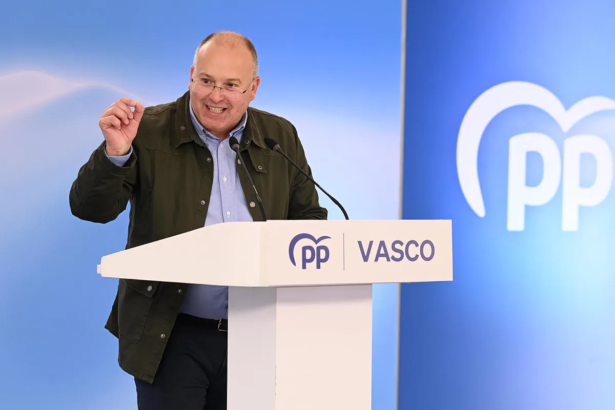 El PP pide al PNV que retire su apoyo al "capo" de Sánchez: "O sostiene a la mafia o apoya un cambio de Gobierno"