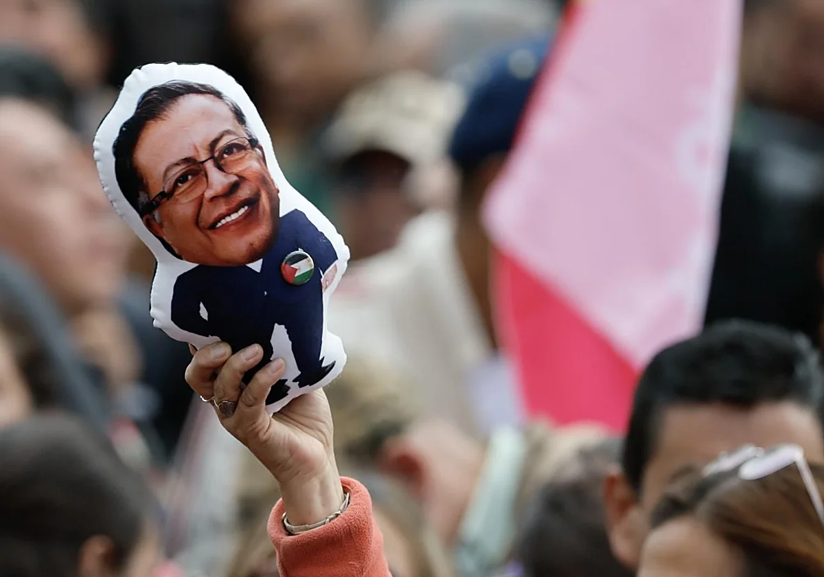 El fin de la era Petro: de esperanza izquierdista en Latinoamérica a la fragmentación parlamentaria