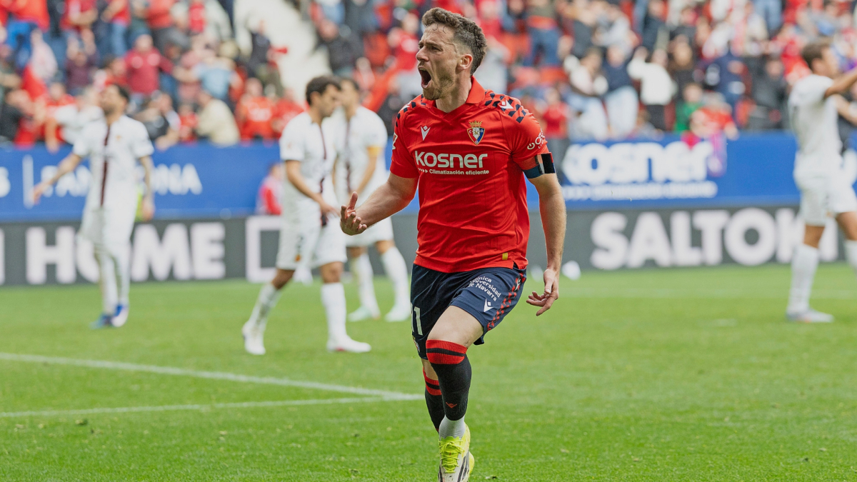 Osasuna renueva a Kike Barja hasta 2028