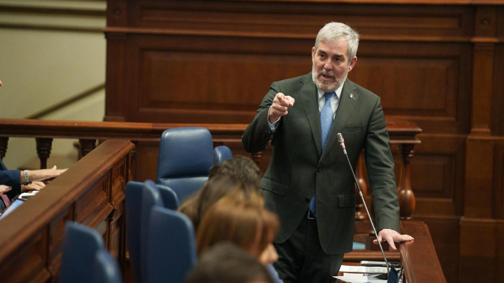 Clavijo lleva el hantavirus al Congreso: exige la "petición formal" de la OMS y el informe que "desaconsejó" las PCR