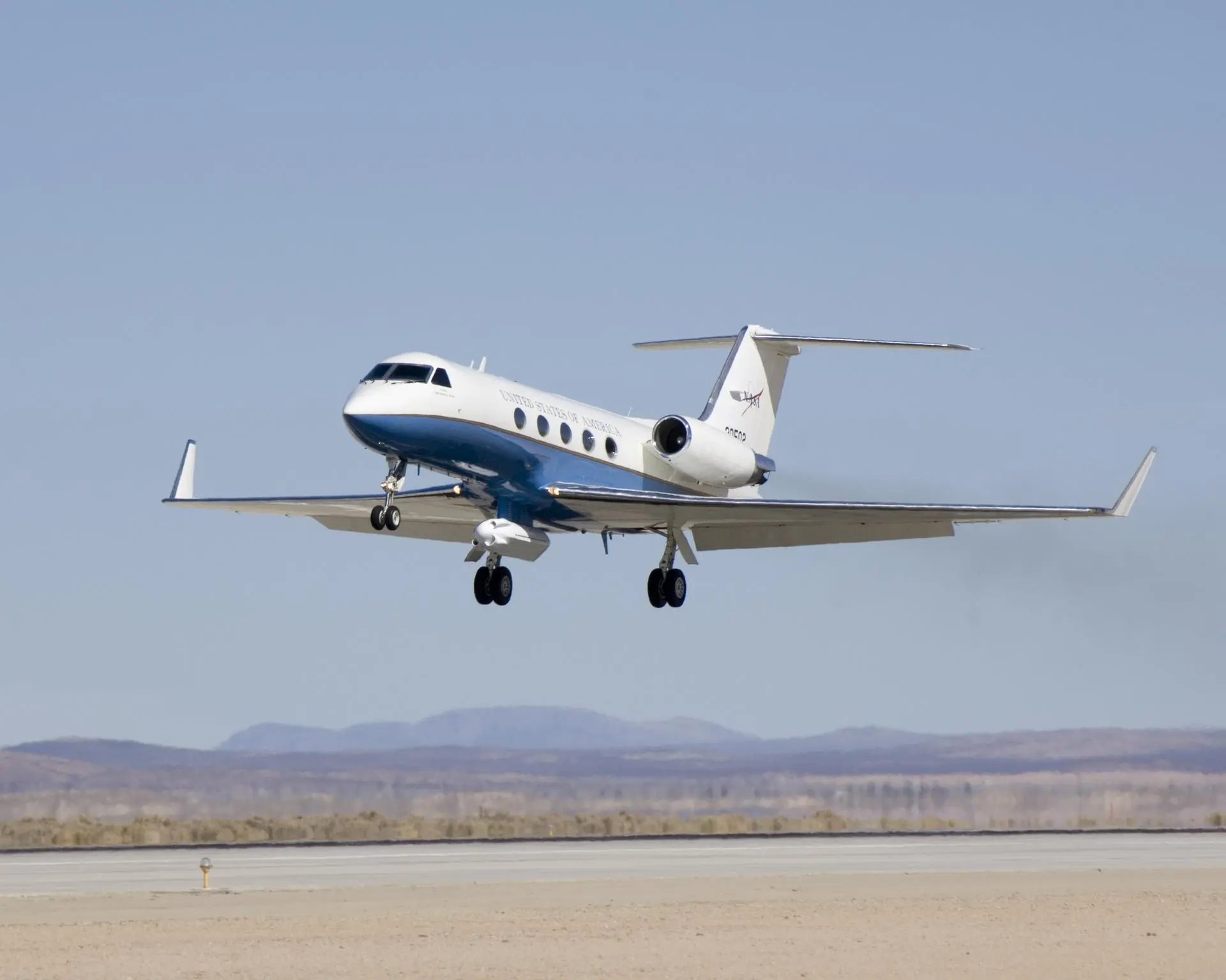 NASA to Conduct Low-Altitude Flights Near Houston 