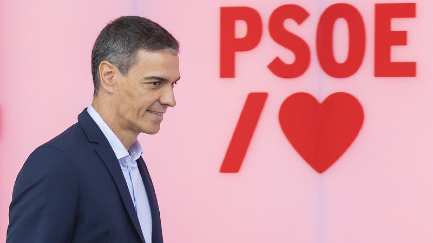 Sánchez impone el sistema de doble ticket para pasar gastos en el PSOE tras avalar el control "escrupuloso" de la gerente