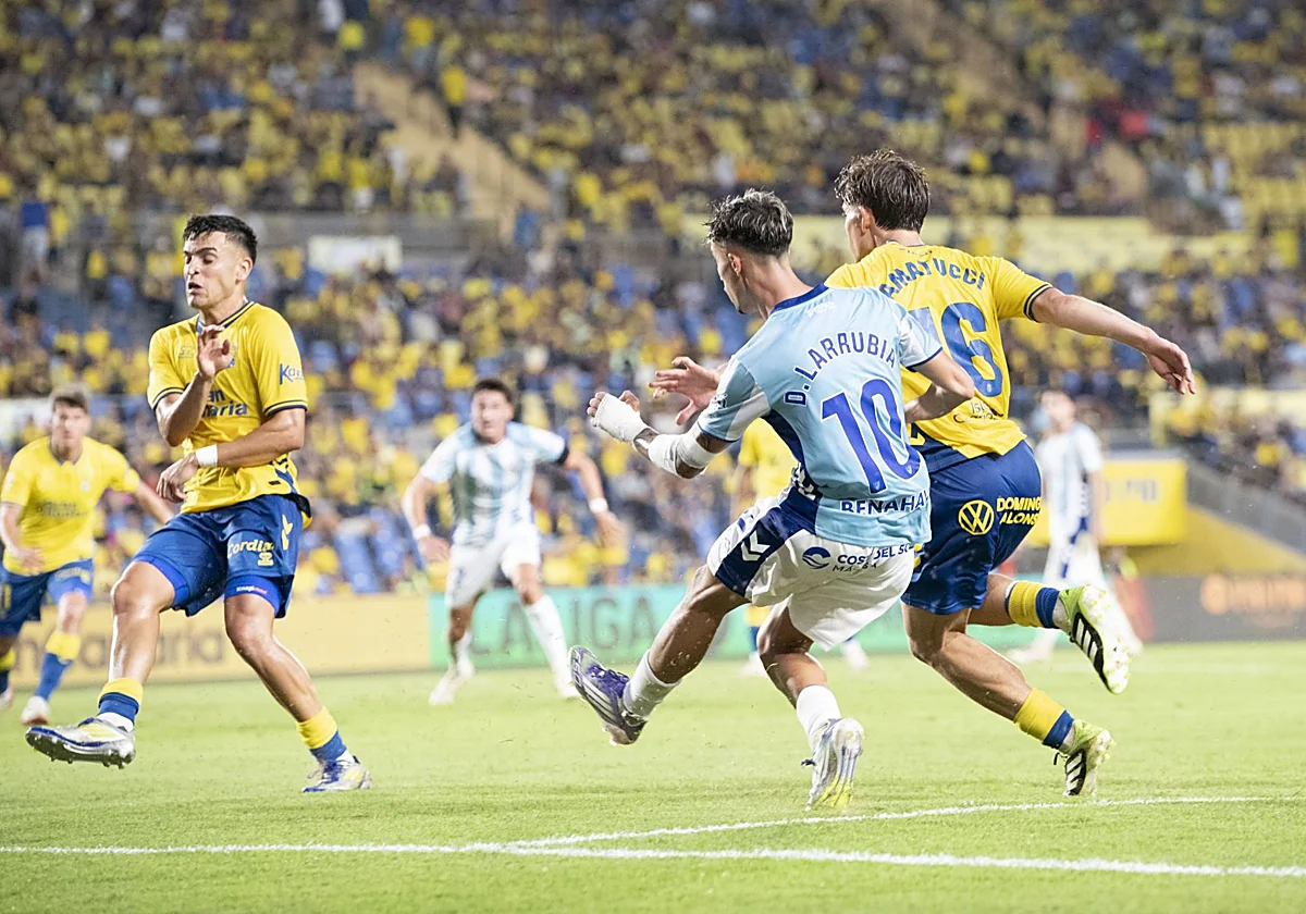 Unos 'play-off' de ascenso demasiado tarde en el calendario: la rareza española