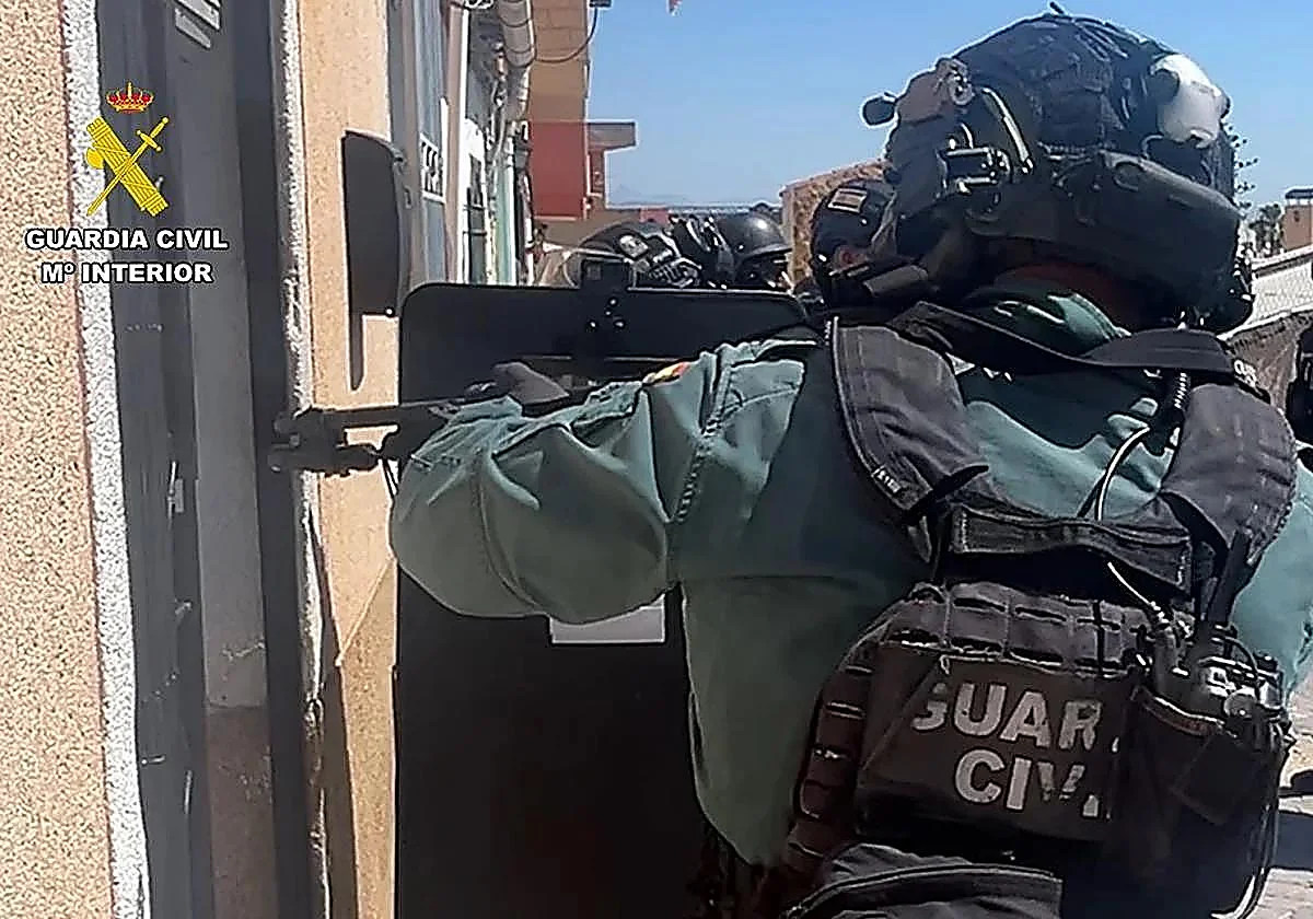 Detenido un hombre acusado de matar a su pareja en Alicante