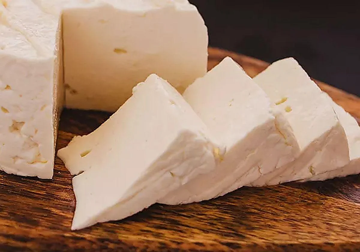 Alerta alimentaria por listeria en quesos frescos de vaca de varias marcas procedentes de España