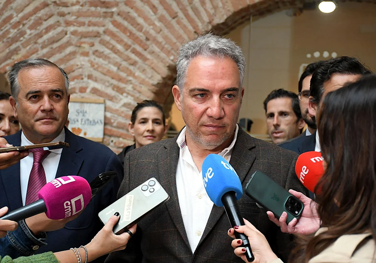 Bendodo adelanta que la negociación con Vox es inminente y será «en clave andaluza»