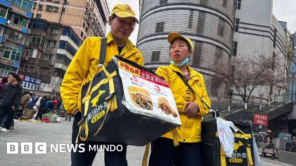 La ofensiva de China contra las "cocinas fantasma" que acaparan las aplicaciones de comida a domicilio