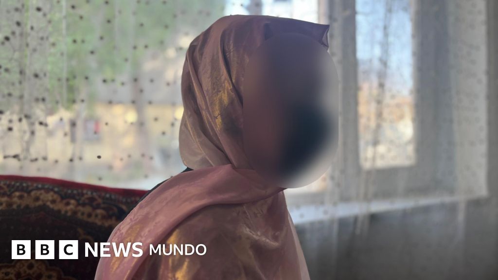 La joven de 18 años que huyó a cientos de kilómetros de su hogar en un taxi para escapar del matrimonio forzado