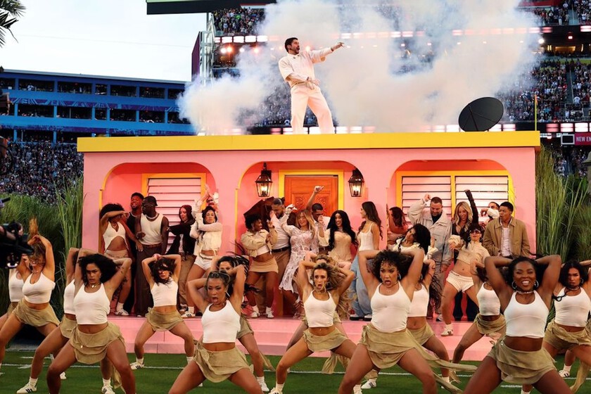 Bad Bunny canta contra la gentrificación y la turistificación. Su gira ha subido un 29% el precio de los hoteles en Madrid