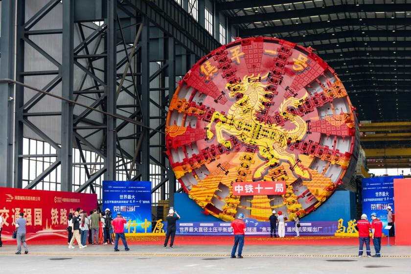 Con 3.500 toneladas y 15 metros de diámetro, China ya tiene la mayor tuneladora del mundo para trenes de alta velocidad