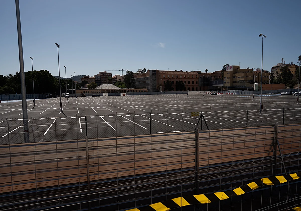 Esto es lo que pagarán pacientes y sanitarios por aparcar en el 'parking' provisional del Hospital Civil