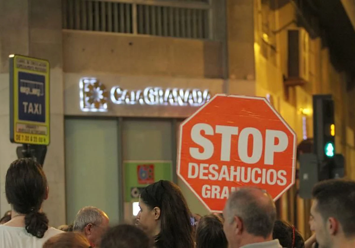 Las ejecuciones hipotecarias sobre viviendas habituales se disparan un 38% durante el primer trimestre