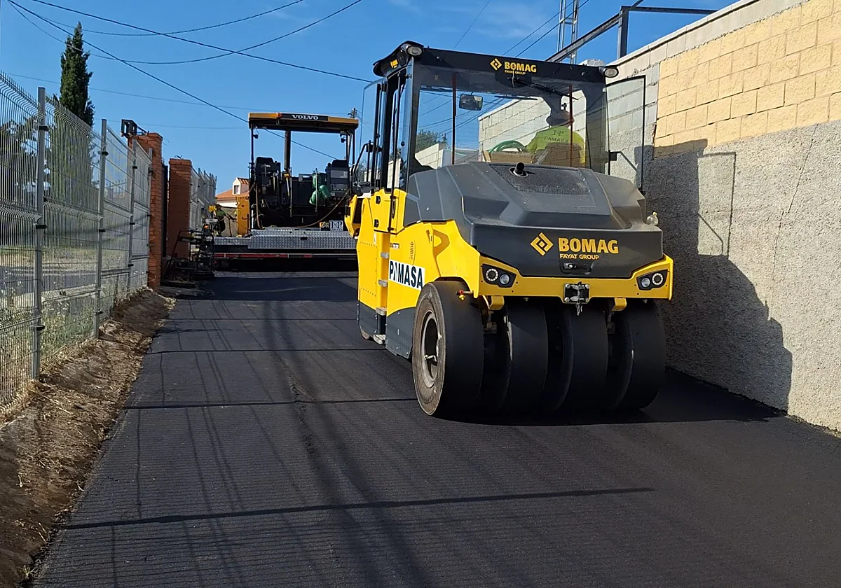 Alhaurín de la Torre arregla sus caminos en la linde con Cártama