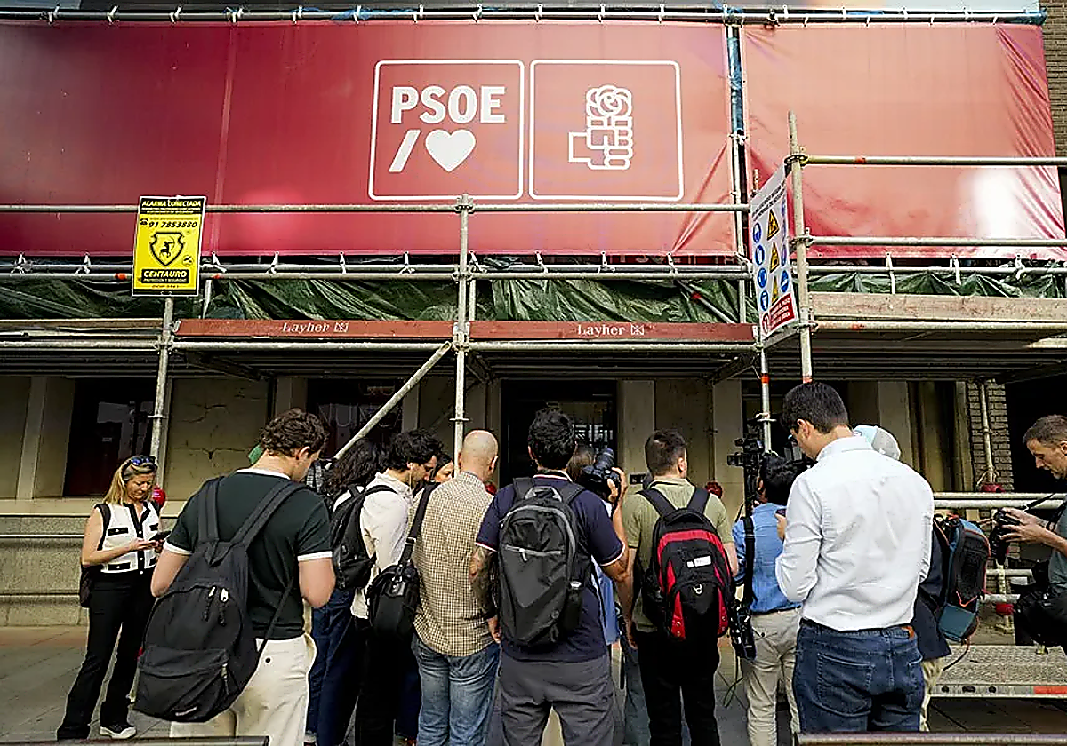 La UCO pide a Pedraz los movimientos bancarios del PSOE entre 2024 y 2025, los años de las 'cloacas'