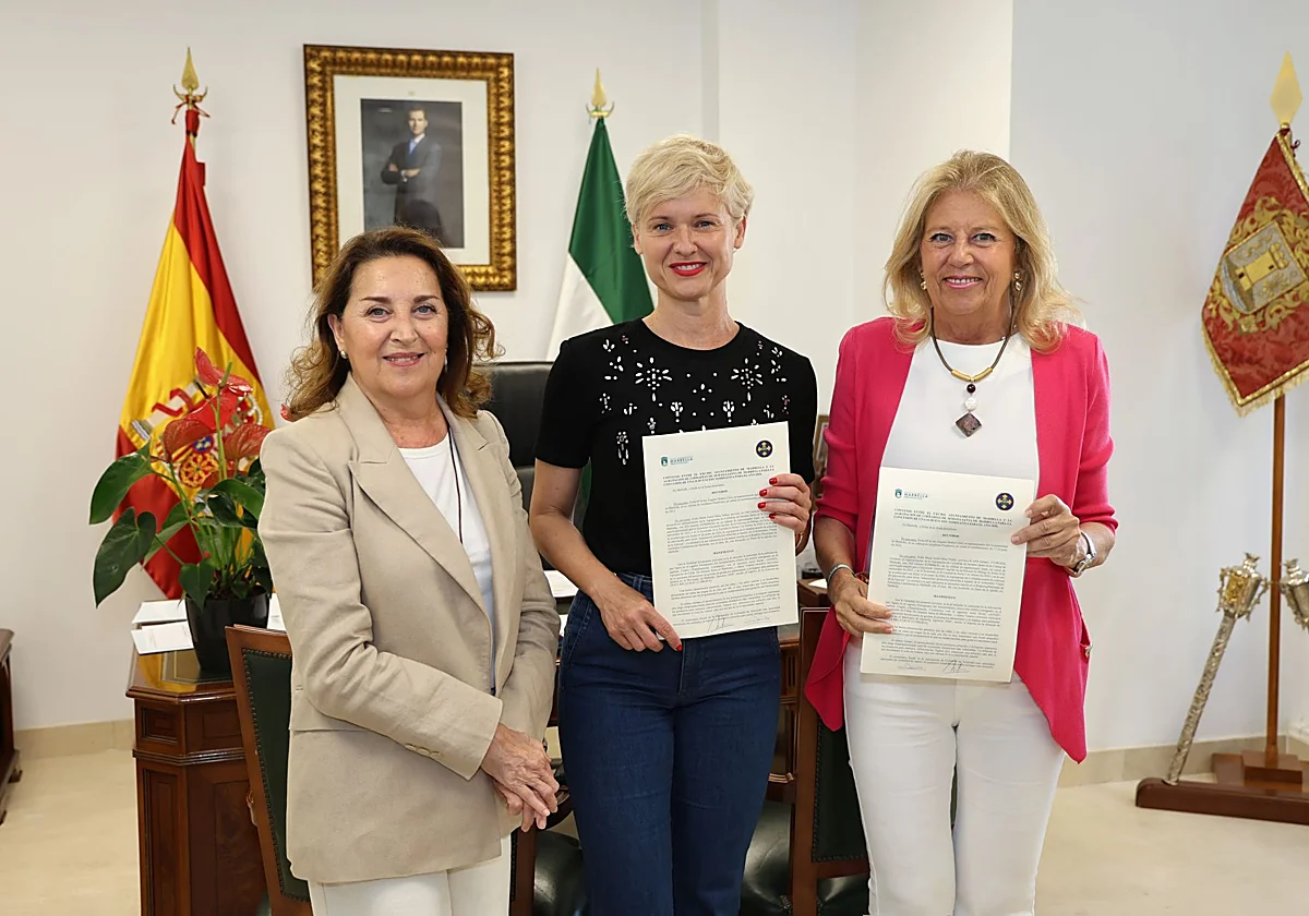 Marbella destina 12.000 euros al economato de la Agrupación de Cofradías para adquirir productos infantiles