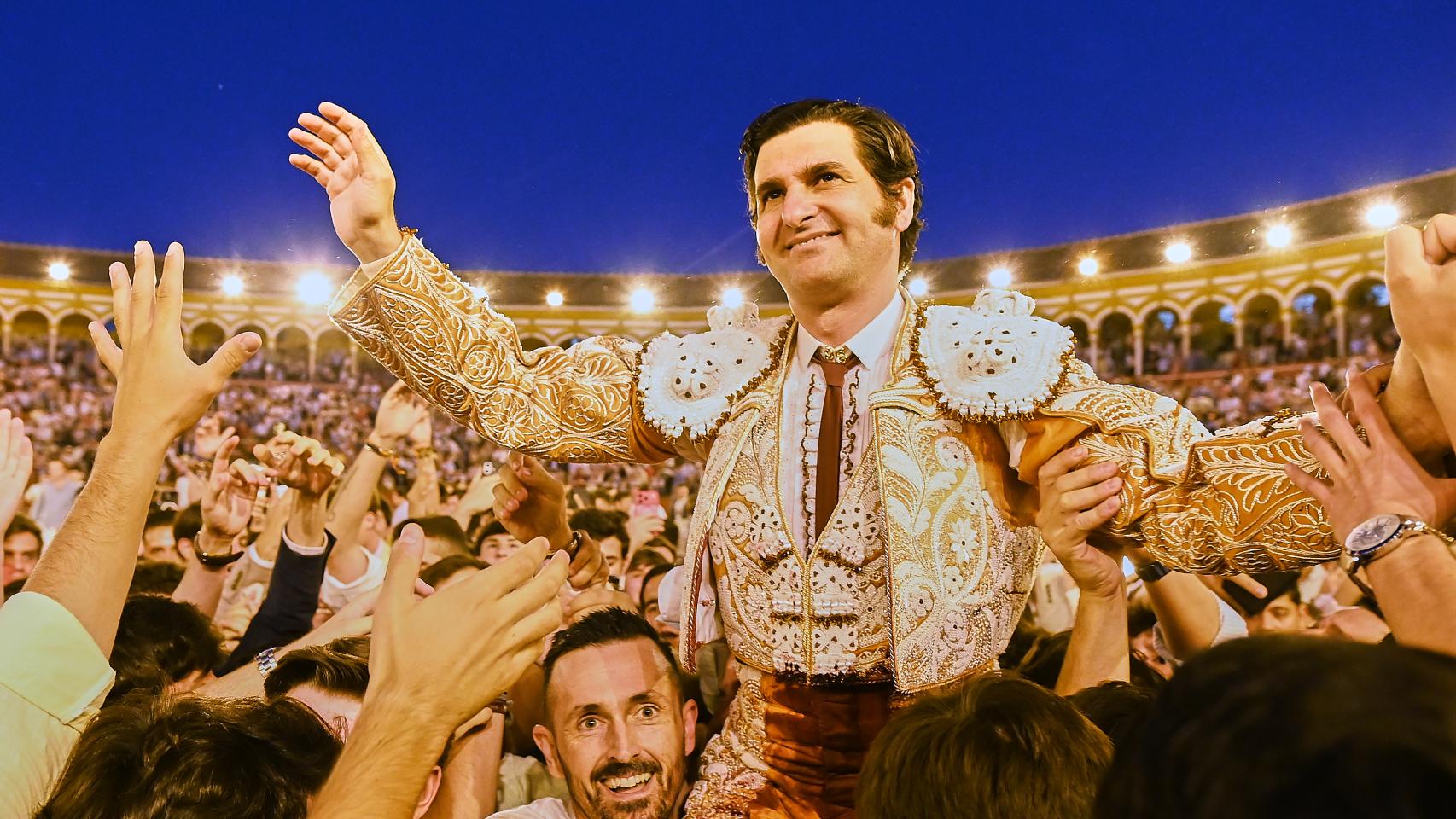 La genialidad de Morante abre la Puerta del Príncipe y brilla más que el sol en el Corpus sevillano