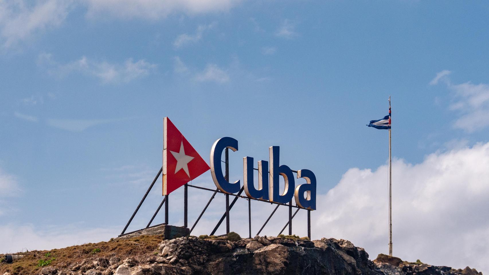 El Banco Central de Cuba anuncia que Visa y Mastercard dejarán de operar en el país