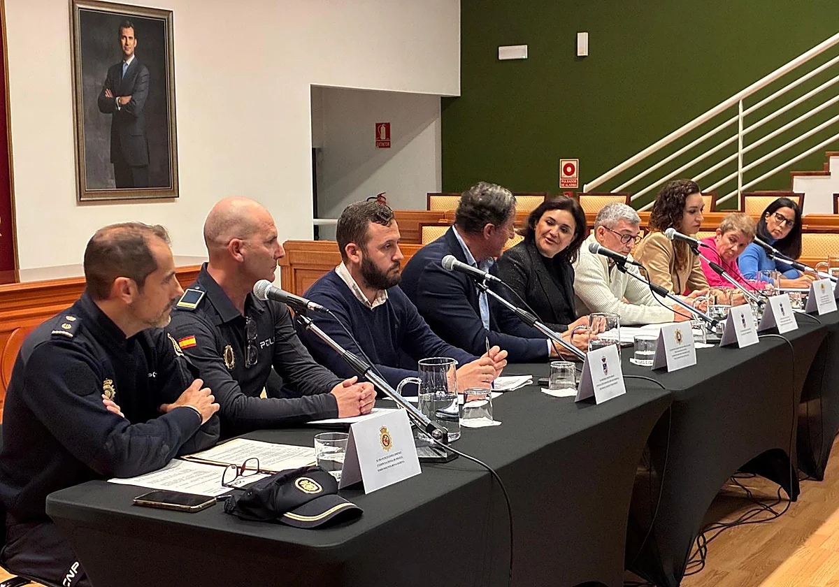 Torremolinos pide a la Junta formación específica contra los delitos de odio para la comunidad educativa