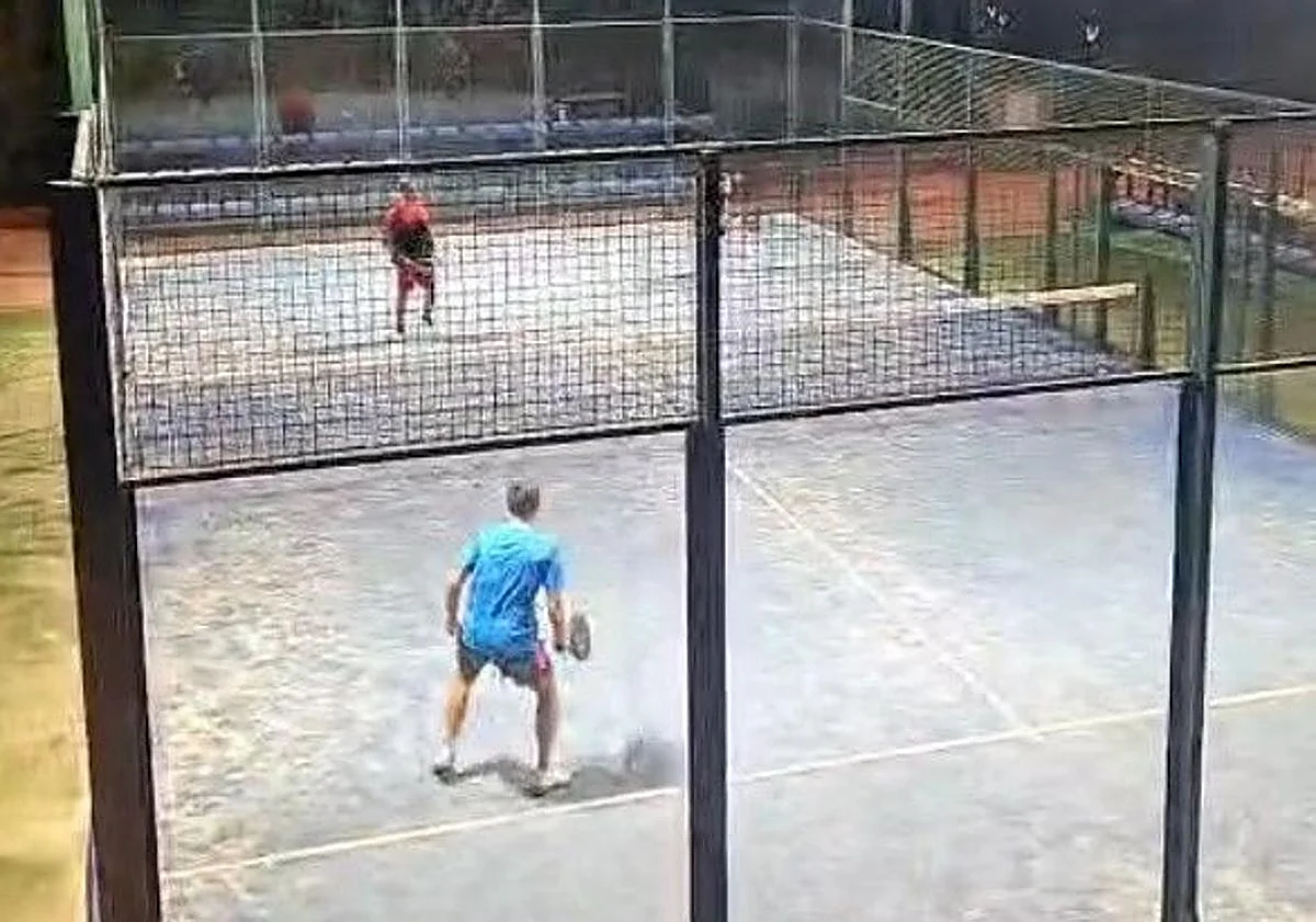 Alhaurín de la Torre ultima las obras de tres nuevas pistas de pádel