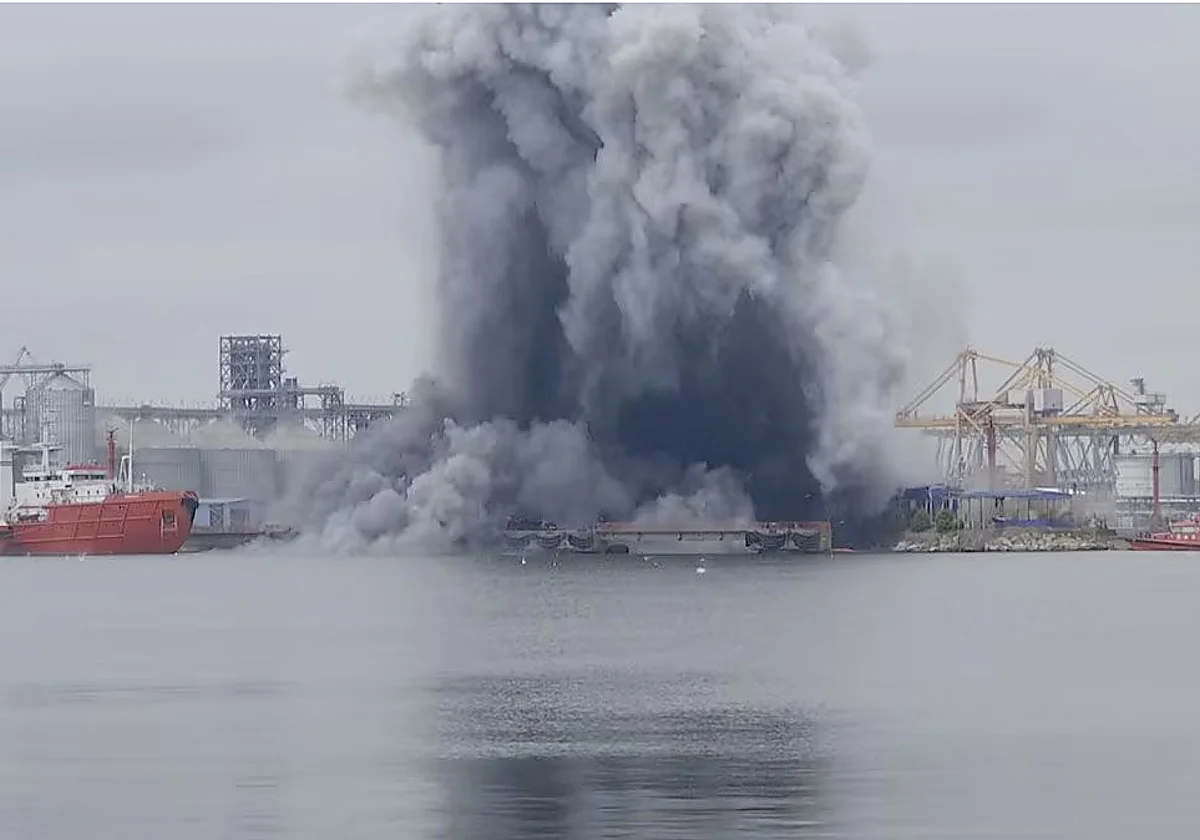 Un dron naval ucraniano explota en el puerto rumano de Constanza