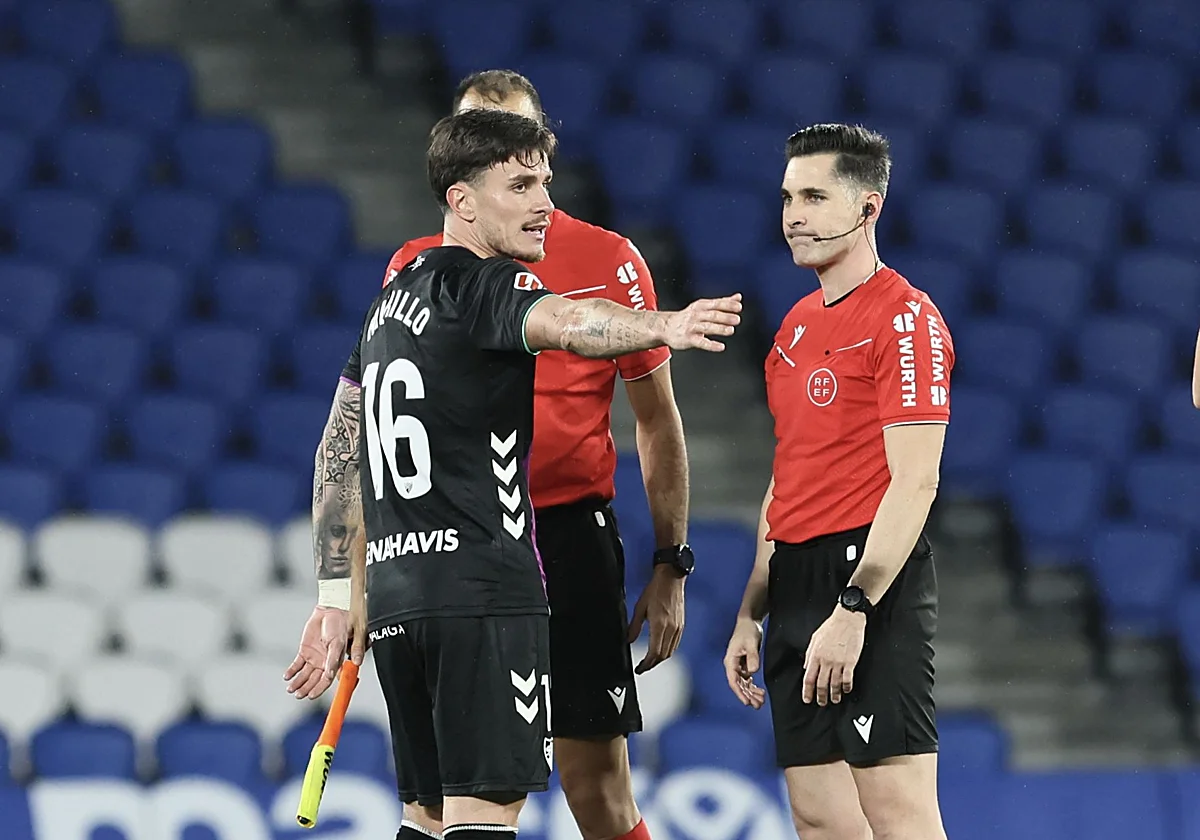 Al Málaga le asignan para comenzar los 'play-off' al árbitro de la polémica derrota en Anoeta