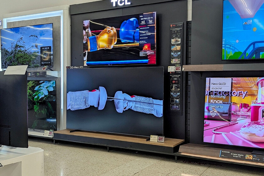 Una tele MiniLED de 85 pulgadas con Google TV a precio de outlet en Carrefour: además te llevas el IVA en un cupón