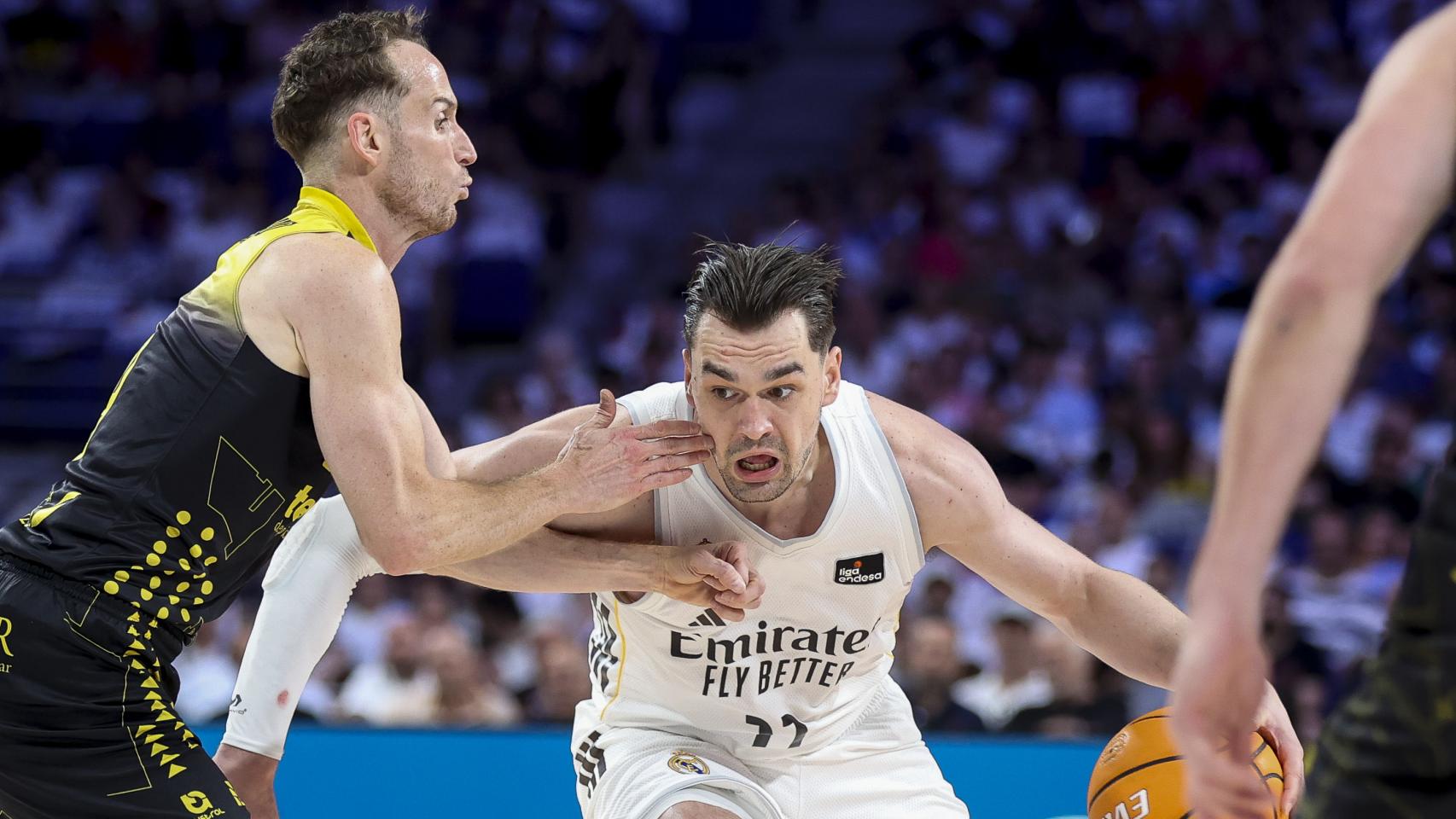 El Madrid cae eliminado ante el Tenerife en los cuartos de final de los playoffs de la ACB y termina la temporada en blanco