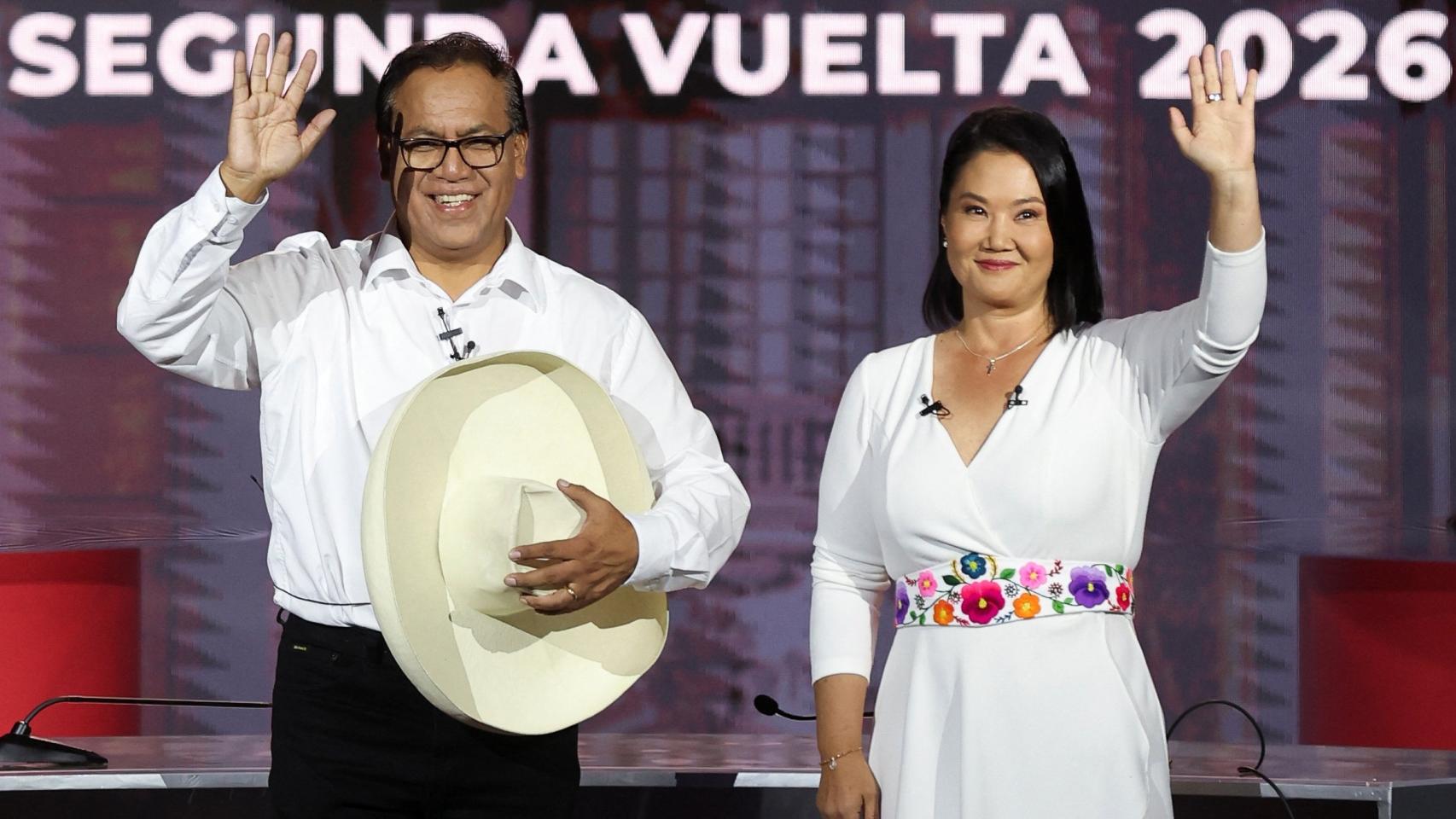 Perú decide entre el marxista Roberto Sánchez o la vuelta de Keiko Fujimori en unas elecciones de máxima tensión